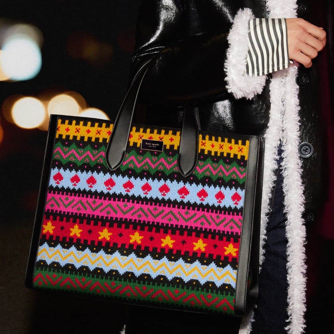ケイト・スペードのインスタグラム：「You say après ski. We say après chic. #katespadeny」
