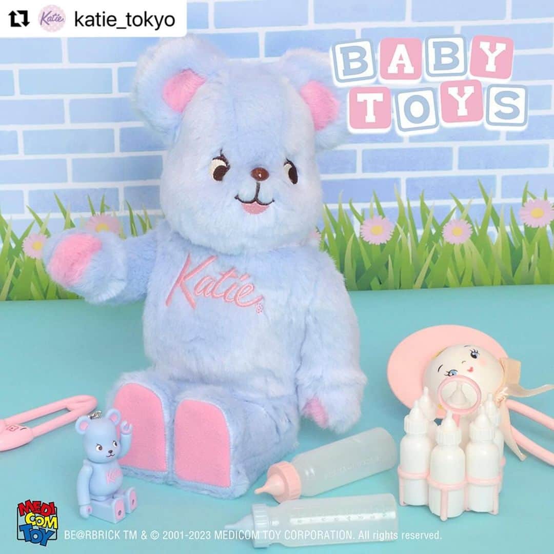 MEDICOM TOYのインスタグラム：「#Repost @katie_tokyo with @use.repost ・・・ 🩵 Katie x BE@RBRICK #02 🩵 ⁡ ⁡ 　明日 12月 2日 (土) 12:00〜 発売！ ˚　˚　˚　˚　˚　˚　˚　˚　˚　˚　˚　˚ ⁡ ＼ Katie BE@RBRICK の 第2弾 ／ ⁡ BABY TOYS ファンに贈る、スペシャルなコラボレーションアイテムです 🧷🍼 ⁡ ⁡ BE@RBRICK Katie BABY BEAR 100% & 400% ¥18,800- (¥20,680-) ⁡ ⚫︎ 100%(キーホルダー) & 400%(着ぐるみ) 仕様 BOX入り ⚫︎ Katie the Store 及び Katie Official Web Store、メディコム・トイ直営店舗及び オンラインストア各店にて発売 ⁡ ⁡ ※ 数量限定商品のため、在庫が無くなり次第 販売は終了となります。 ⁡ ⁡ BE@RBRICK TM & © 2001-2023 MEDICOM TOY CORPORATION. All rights reserved. ⁡ ⁡ #ベアブリック #メディコムトイ #bearbrick #medicomtoy #katiethestore」
