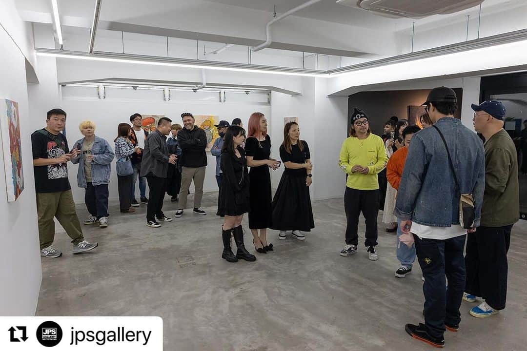 デハラユキノリさんのインスタグラム写真 - (デハラユキノリInstagram)「#Repost @jpsgallery with @use.repost ・・・ 🇯🇵 Group Exhibition | What a Wonderful World   What a Wonderful World highlights the power of art to inspire, uplift and nurture a deeper connection to the world around us while offering art enthusiasts and visitors an unparalleled opportunity to perceive the world in a whole new light.  「What a Wonderful World」は、私たちを取り巻く世界にインスピレーションを与え、気分を高揚させ、より深いつながりを育むアートの力に焦点を当てるとともに、アートファンや来場者に、世界をまったく新しい視点でとらえるまたとない機会を提供します。  Exhibition Period: 3 November - 1 December, 2023 Venue: JPS Gallery Tokyo  @charr.morita_  @deharayukinori  @harukayamakawa_  @jb0xtchi  @kilacheung_art  @green_cow00  @playstudiohk  @shonside  @jpsgallery  #CharrMorita #DeharaYukinori #Fulin #HarukaYamakawa #HuangShiang #JessicaNg #KilaCheung #KoheiOgawa #LouisWong #ShonChen #jpsgallery」12月2日 0時04分 - deharayukinori