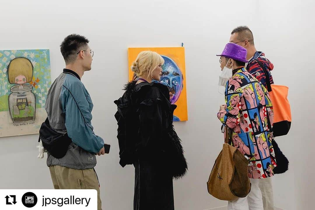 デハラユキノリさんのインスタグラム写真 - (デハラユキノリInstagram)「#Repost @jpsgallery with @use.repost ・・・ 🇯🇵 Group Exhibition | What a Wonderful World   What a Wonderful World highlights the power of art to inspire, uplift and nurture a deeper connection to the world around us while offering art enthusiasts and visitors an unparalleled opportunity to perceive the world in a whole new light.  「What a Wonderful World」は、私たちを取り巻く世界にインスピレーションを与え、気分を高揚させ、より深いつながりを育むアートの力に焦点を当てるとともに、アートファンや来場者に、世界をまったく新しい視点でとらえるまたとない機会を提供します。  Exhibition Period: 3 November - 1 December, 2023 Venue: JPS Gallery Tokyo  @charr.morita_  @deharayukinori  @harukayamakawa_  @jb0xtchi  @kilacheung_art  @green_cow00  @playstudiohk  @shonside  @jpsgallery  #CharrMorita #DeharaYukinori #Fulin #HarukaYamakawa #HuangShiang #JessicaNg #KilaCheung #KoheiOgawa #LouisWong #ShonChen #jpsgallery」12月2日 0時04分 - deharayukinori