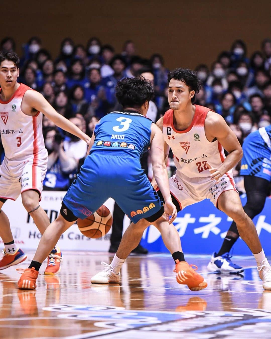 千葉ジェッツさんのインスタグラム写真 - (千葉ジェッツInstagram)「試合風景📸  B.LEAGUE2023-24 vs.島根 🏀試合終了🏀 島根 90-59 千葉  #下を向いてる暇はない #切り替えよう #次節は勝利を #chibajets #Bリーグ #千葉ジェッツ #バスケ #basketball #portrait  #photograph #ジェッツ写真部 #レンズ越しの世界 #応炎 #ありがとうございました」12月2日 0時13分 - chibajets_official