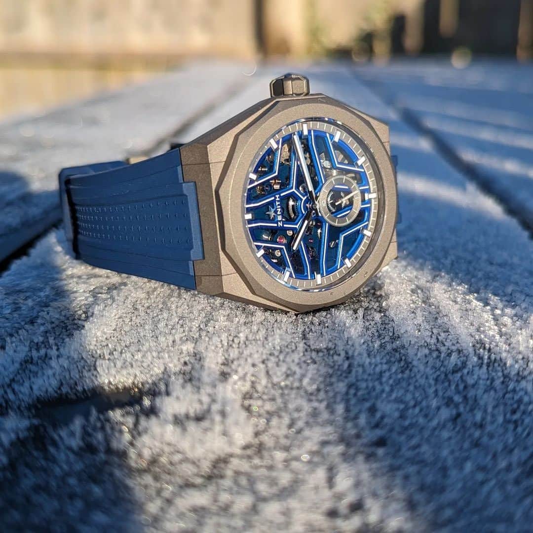 ゼニスさんのインスタグラム写真 - (ゼニスInstagram)「#ElPrimeroDay: Every first of the month, we ask you to share a photo of a watch with an #ElPrimero movement, and we repost the ones we love most.」12月2日 0時15分 - zenithwatches