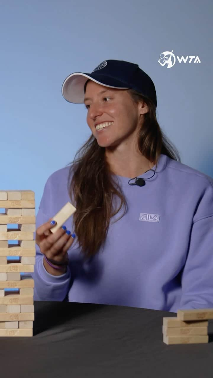 WTA（女子テニス協会）のインスタグラム：「Jenga with a Twist: Part 2 🤭  Q: Who is always on their phone?! 📲 A: “content queen @daria_sav” 😎  Watch the full episode on the WTA YouTube page!」