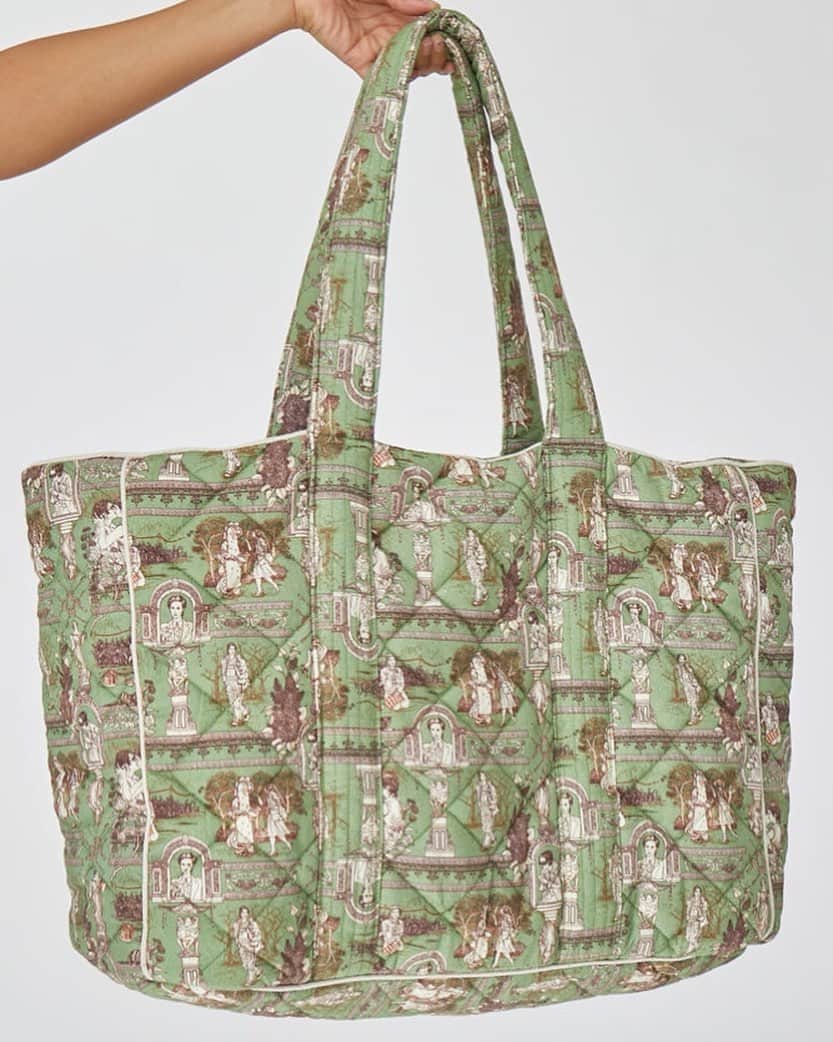レイチェル アントノフのインスタグラム：「Finally, a bag you can tote around your law briefs in! The Miranda Toile Lydia bag is here and won’t be sticking around for long, so have at it 💼」