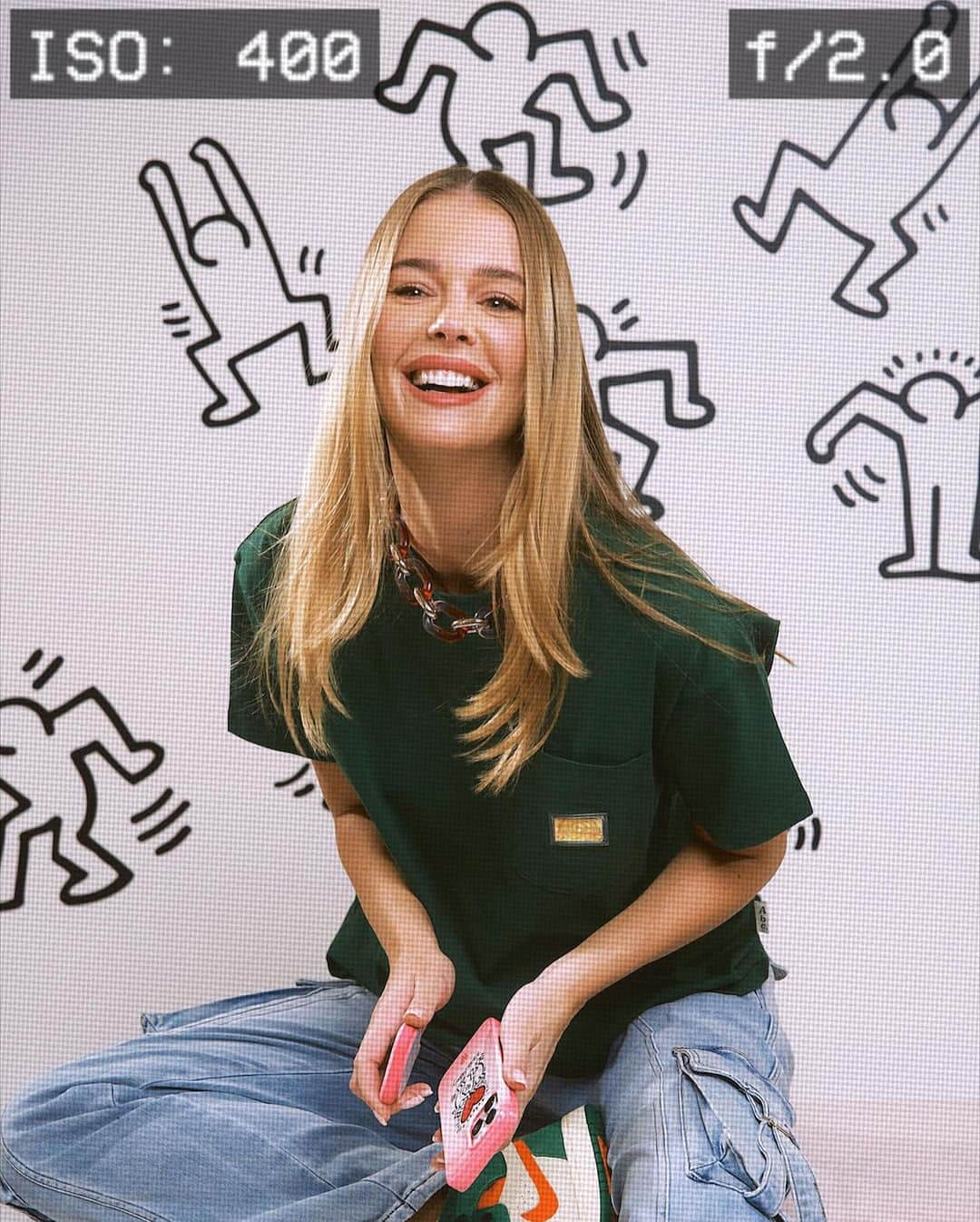 VELVETCAVIARのインスタグラム：「COLLAB ALERT 🚨 “As a Brooklyn based brand, this collaboration just felt right! You can't go anywhere in this city without feeling the lasting influence of Keith Haring's art. With phone cases at the heart of our brand, we've set out to bring his art directly into the hands of those looking for a new way to express themselves. This collection features 4 designs, from feminine pastels to Haring's signature primary color palette, we wanted it to have something for everyone." - @mishkaran #KeithHaringxVelvetCaviar launches 12.06.23 @keithharingfoundation @artestarnyc ©Keith Haring Foundation. Licensed by Artestar, New York.」