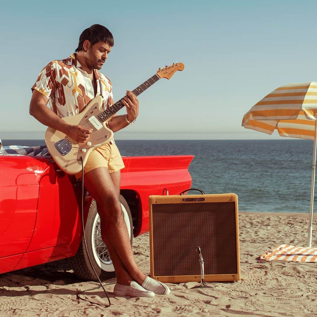 Fender Guitarのインスタグラム：「From the golden age of surf to the new wave and beyond. Introducing the Vintera II 50s Jazzmaster. Ft. @thetwinshadow. Visit the link in bio to learn more.」