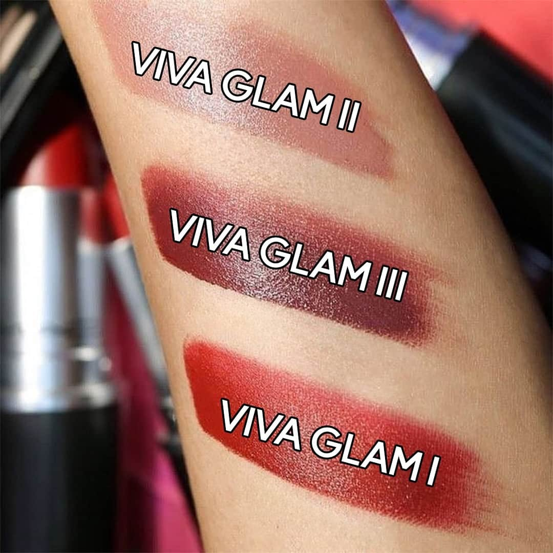 M·A·C Cosmetics Canadaさんのインスタグラム写真 - (M·A·C Cosmetics CanadaInstagram)「Just a reminder… #MACVIVAGLAM has donated over half a BILLION dollars to support women and girls, the LGBTQIA+ community and people living with or affected by HIV/AIDS – simply through the sale of Lipstick. ♥️ 29 years later… there is still WORK to be done.  Join the VIVA GLAM movement this #WorldAIDSDay by purchasing the Lipstick that gives back 100%.   🔁 @maccosmeticsanz  #MACCares  −  	À titre de rappel... #MACVIVAGLAM a fait don de plus d’un demi-MILLIARDS de dollars pour soutenir les femmes et les filles, la communauté LGBTQIA+ et les personnes vivant avec ou affectées par le VIH/SIDA – simplement par la vente de Rouge à lèvres. ♥️ 29 ans plus tard... il reste du TRAVAIL à faire.  Joignez-vous au mouvement VIVA GLAM ce jour du #JournéeMondialeDeLutteContreLeSida en achetant le Rouge à lèvres qui redonne 100 %.   🔁 @maccosmeticsanz  #MACàCœur」12月2日 1時44分 - maccosmeticscanada