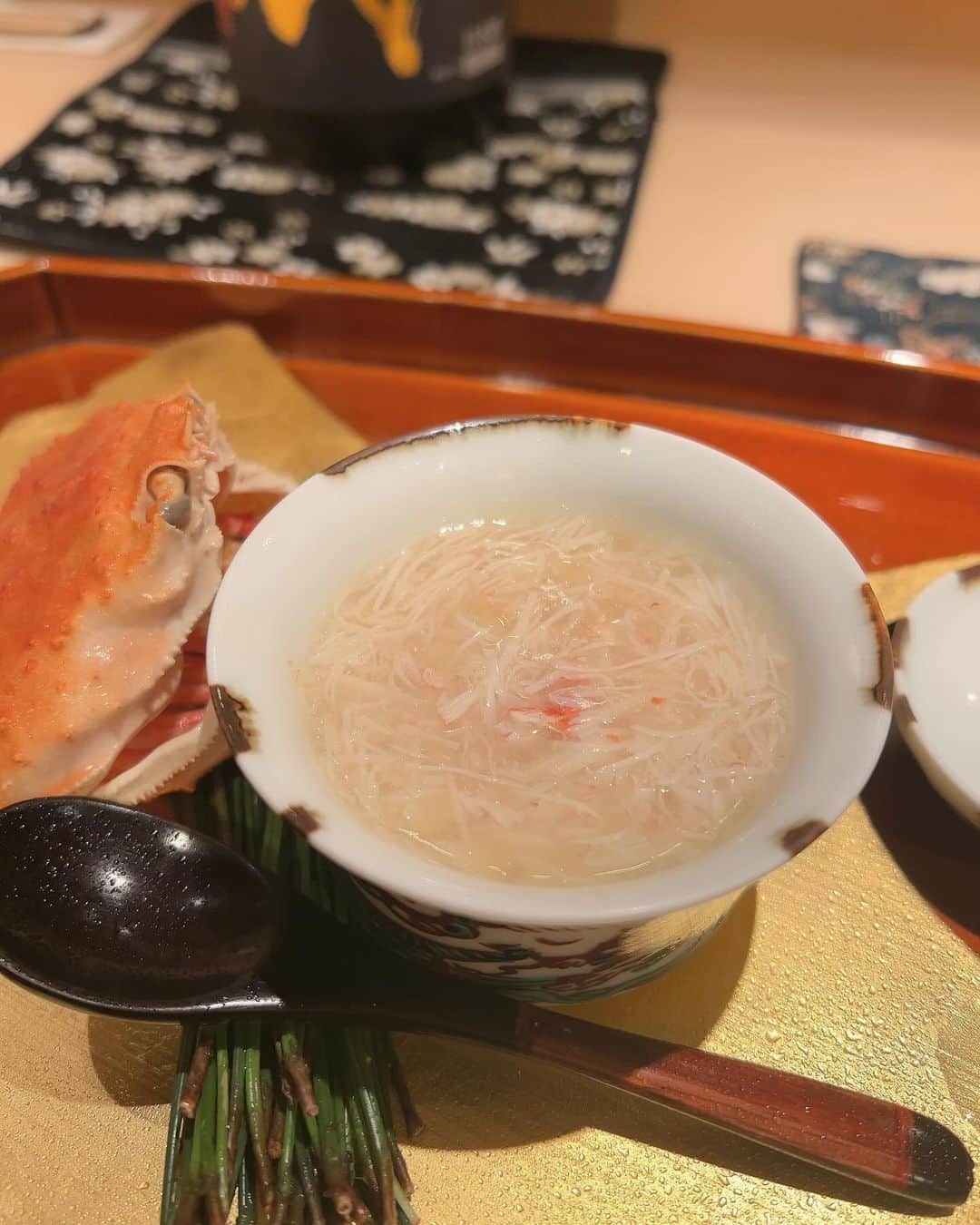 ゆうりちゃんさんのインスタグラム写真 - (ゆうりちゃんInstagram)「蟹🦀アンコウ🐟 ぜーんぶ美味しかった😚🩷  #澤一別邸」12月2日 2時10分 - yuurichangram