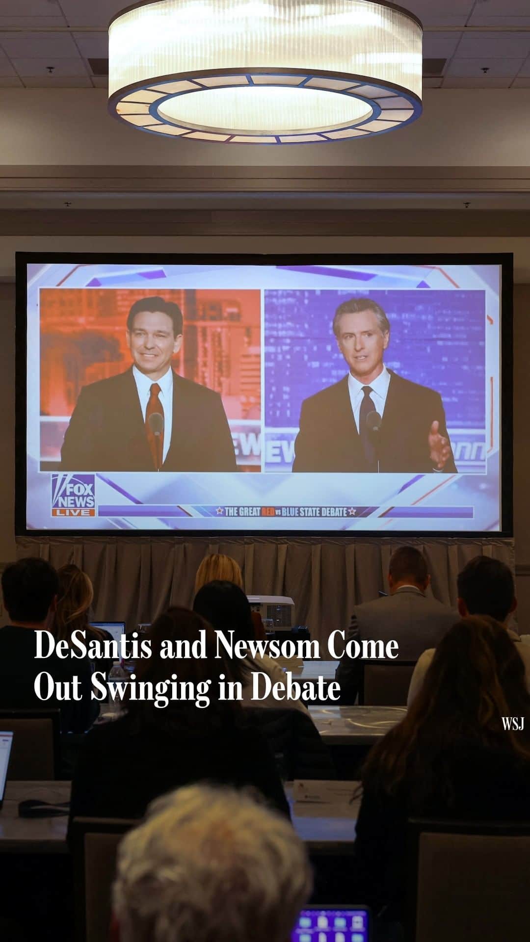 Wall Street Journalのインスタグラム：「Florida Gov. Ron DeSantis and California Gov. Gavin Newsom faced off in a no-holds-barred debate.⁠ ⁠ The Republican and Democrat went head-to-head on topics ranging from Covid-19 to President Biden’s leadership in a debate televised by Fox News and moderated by Sean Hannity.⁠ ⁠ Read more at the link in our bio.⁠ ⁠ Photo: Elijah Nouvelage/Reuters」