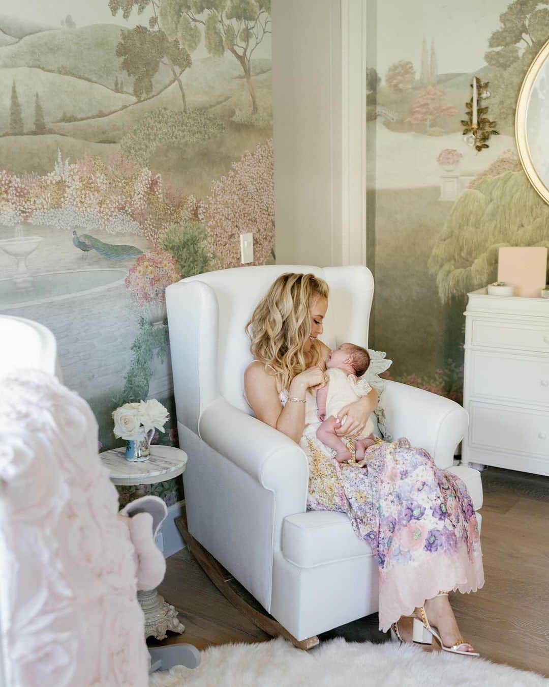 タラ・リピンスキーのインスタグラム：「A little peek in baby Georgie’s nursery.✨  My talented designer and now good friend @shelbydeestyle helped bring this room to life for our little princess. It’s everything I had dreamed of!   It all started with finding this magical mural wallpaper that I fell in love with and then the rest just fell into place. It feels like a magical fairy land every time I walk in. 🧚  Let me know if you want any links!   Wallpaper @kravetinc @jennyquicksall photos #nursery #nurserydecor #nurserydecorideas #nurseryinspo #nurserydesign #nurseryideas #nurseryinspiration #nurserystyle #nurseryfurniture #nurseryroom #nurseryinteriors #nurserygirl #nurseryglider #nurseryart #nurserywallpaper #babygirl #babygirlnursery #babygirlnurserydesign #babygirlnurseryideas #babygirlnurserydecor #babygirlnurseryinspo #babygirlnurseryinspo #babygirlnurserytheme」