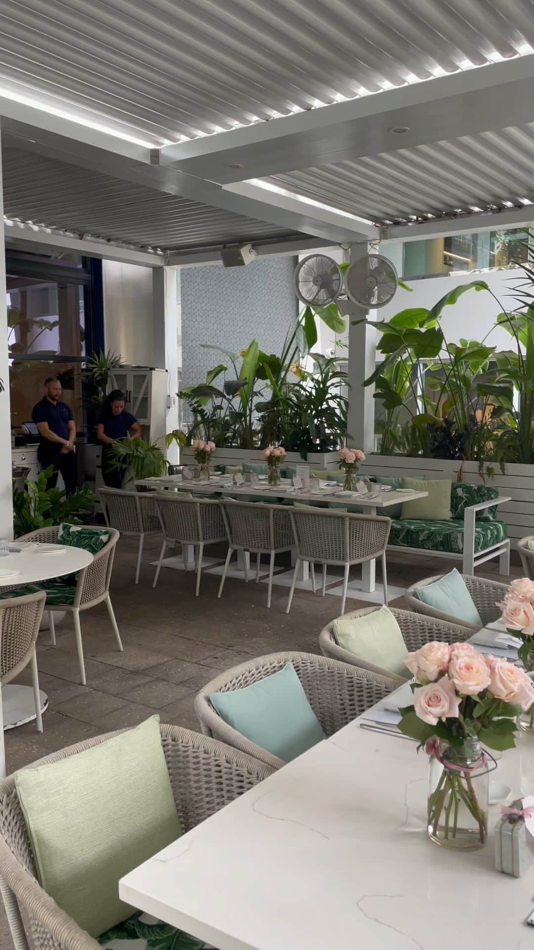 ガブリエル・アンウォーのインスタグラム：「Awaiting the launch of Rethink Baby! Care of @craigrobins & @miamidesigndistrict @lejardiniermiami #excited @shareefmalnik」