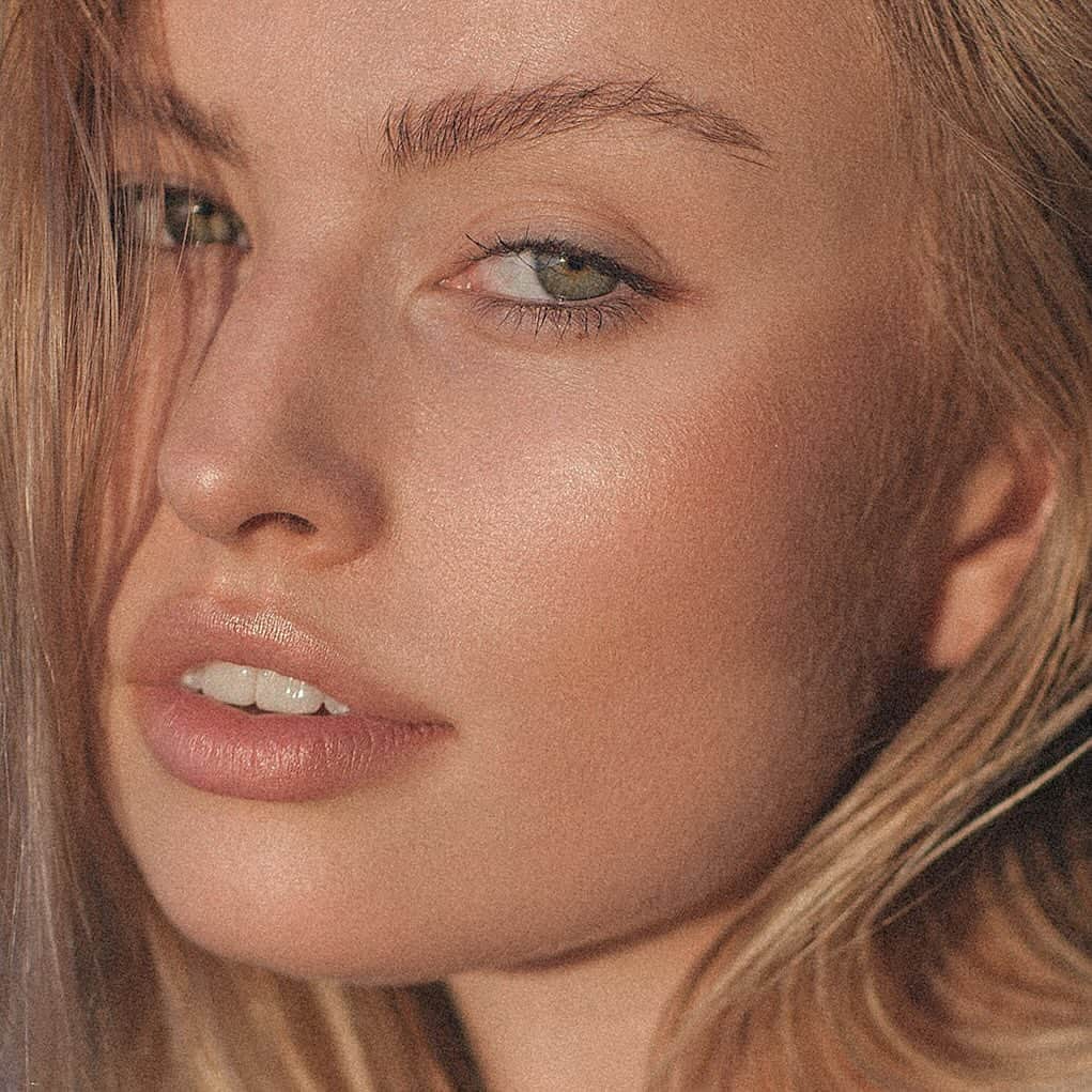 Taylor Howardのインスタグラム：「Malibu files 🌿」