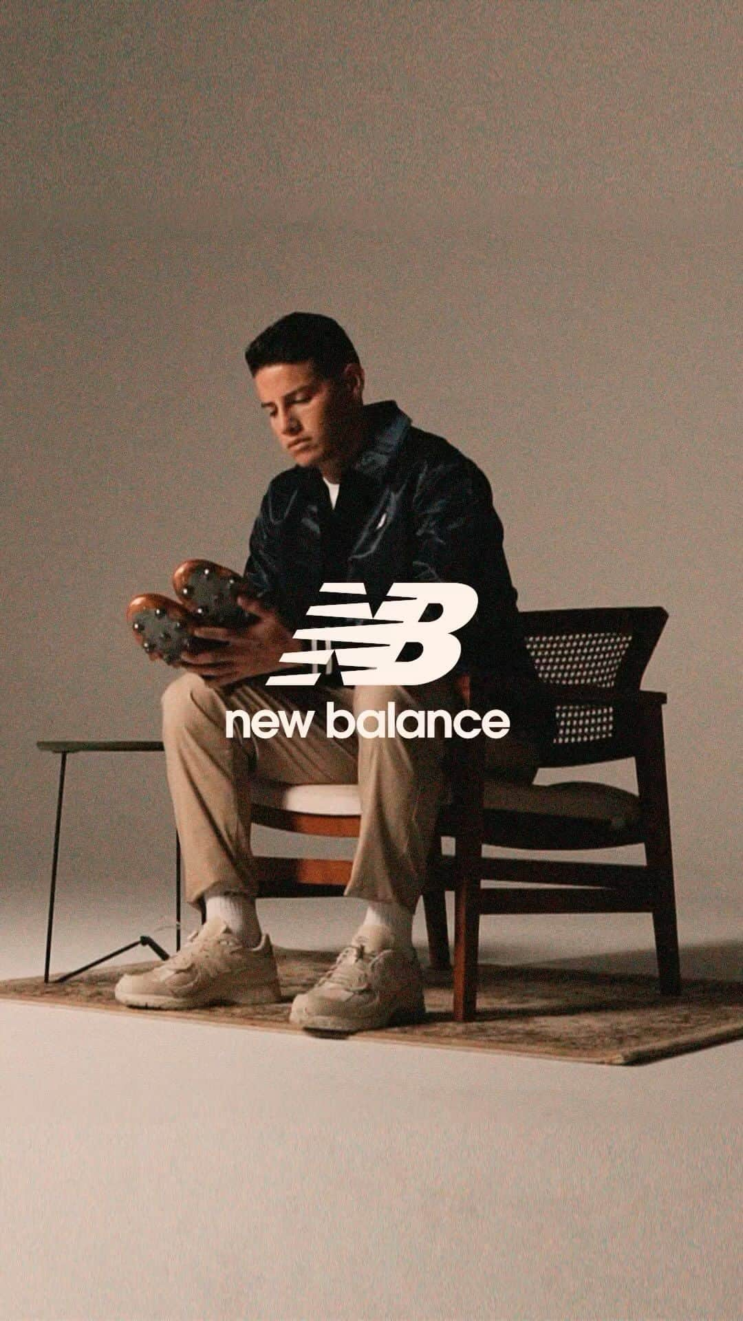 ハメス・ロドリゲスのインスタグラム：「I introduce you to my new best friend.  @newbalancefootball」