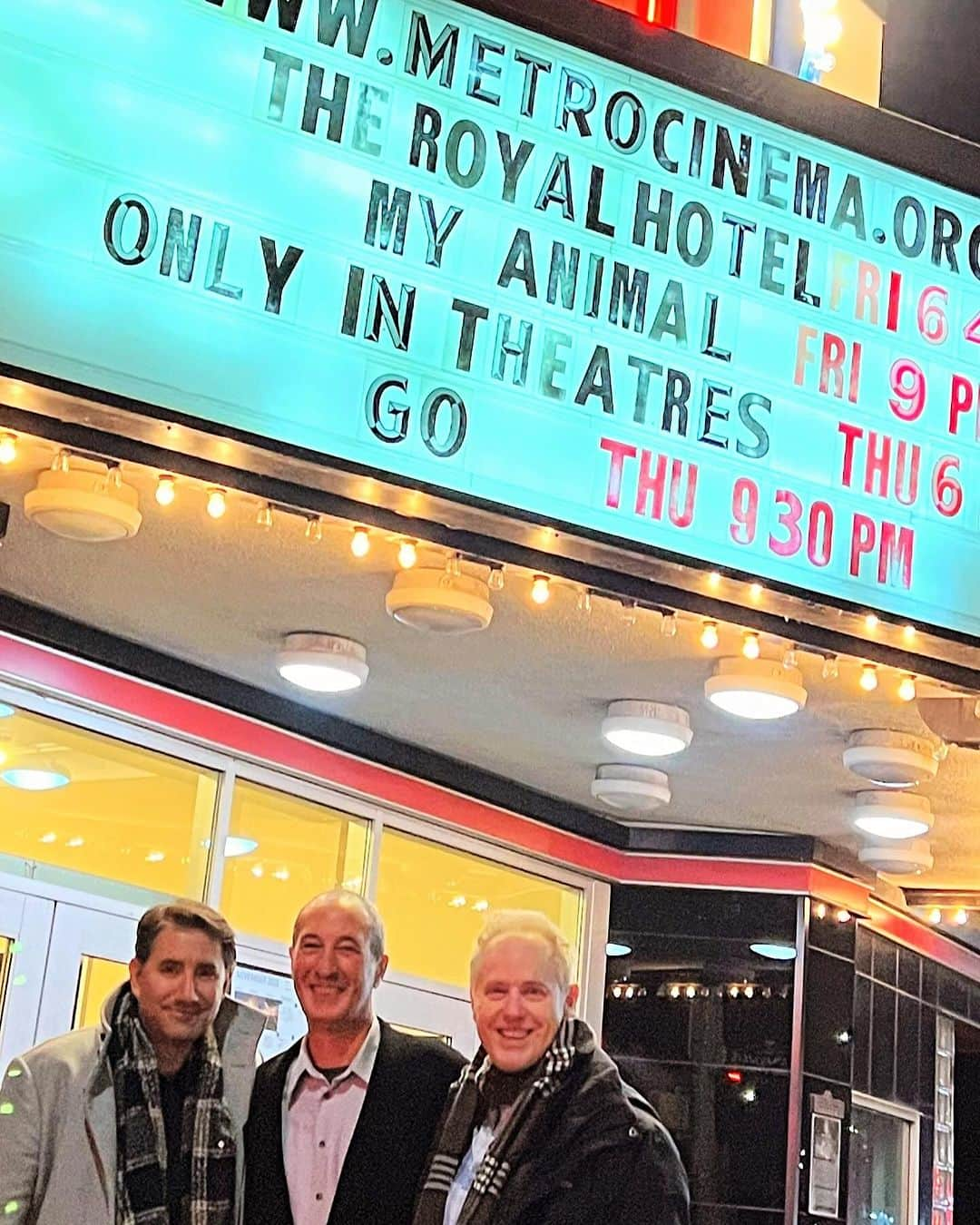 ラファエル・スバージのインスタグラム：「Thrilled to screen @onlyintheatersmovie with @greglaemmle in #edmonton #canada organized by the #albertafamilybusinessinstitute @edmfilmfes  We had a spirited conversation lead by film historian Ross Melnick &  Deb Verhoven about  the intersection of #exhibition and #familybusiness   #arthouse #arthousecinema @themetrocinema @wishingwellent @citizenskull」