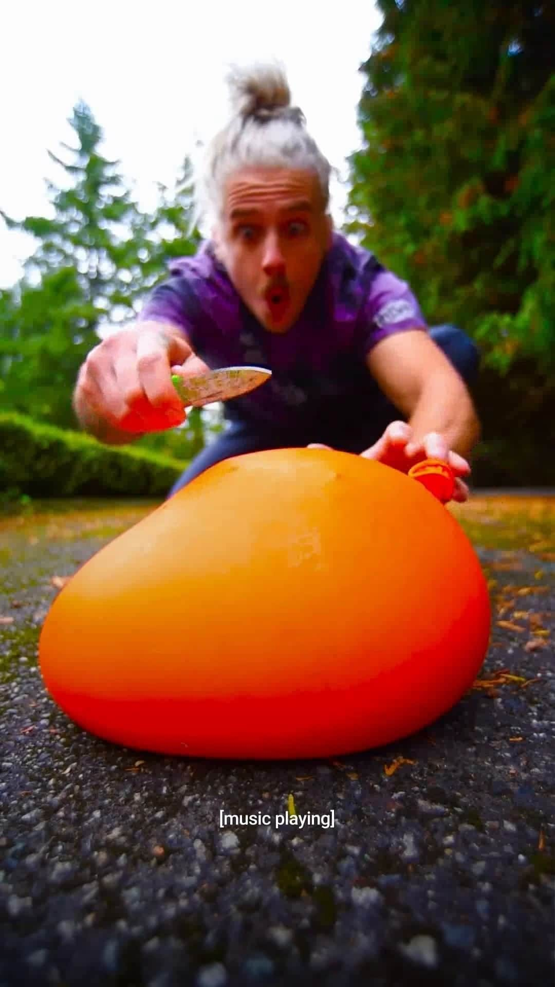 YouTubeのインスタグラム：「i never knew how much i needed to see a frozen pumpkin broken out of a water balloon, ty to Canadian creator @davidalanbeck 🫡」