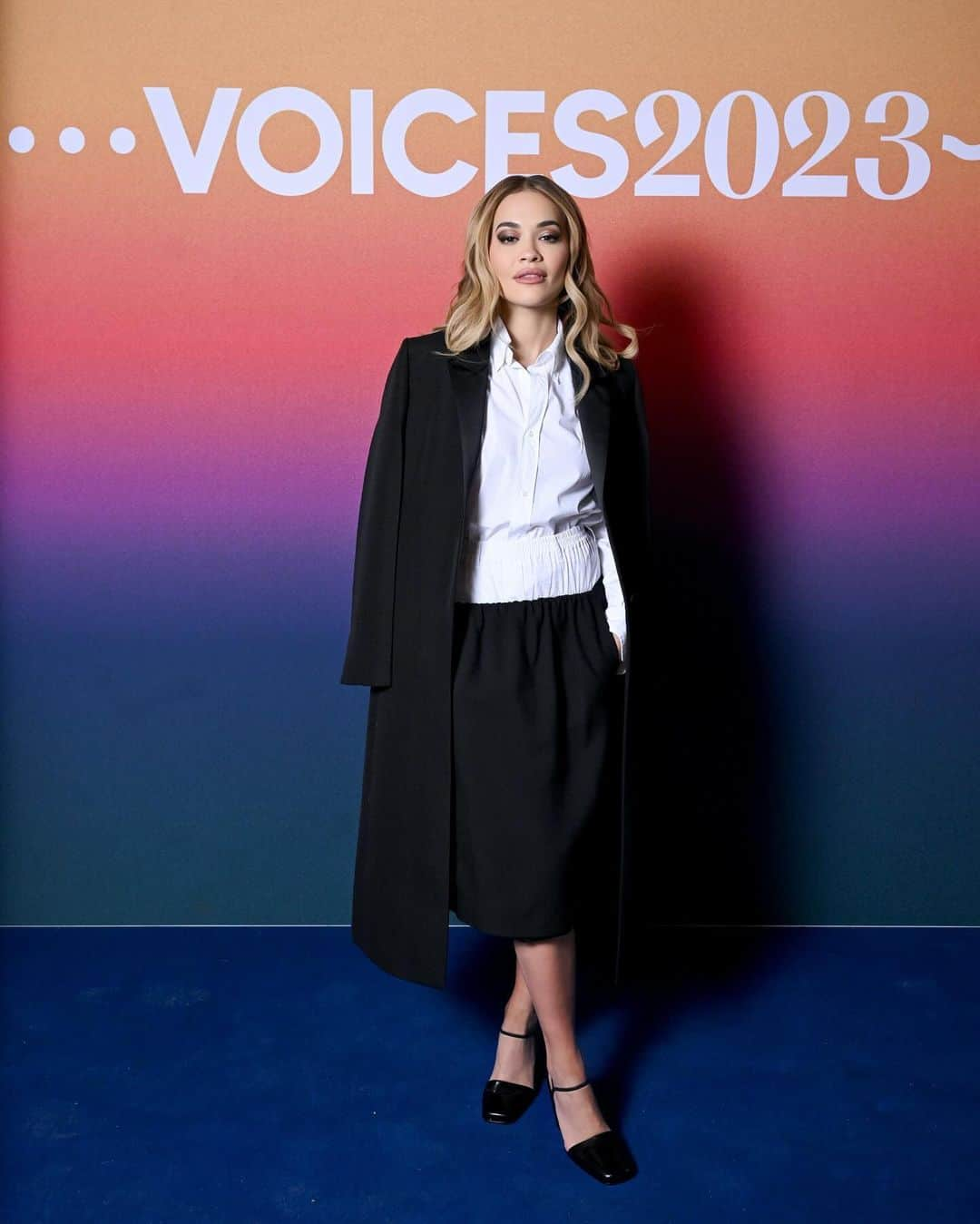 リタ・オラさんのインスタグラム写真 - (リタ・オラInstagram)「Thank you @imranamed and @BoF for an incredible #bofvoices event last night!! ❤️ It was an honour to attend, and be asked to share my story on the panel: ‘Building Resilience: How to Thrive in Adversity and Uncertainty’, and a big thank you to my dear friend @theebillyporter for turning it around last minute to join me not only in the talk but also on stage! 🫶  📸 Getty Images for The Business Of Fashion」12月2日 4時13分 - ritaora