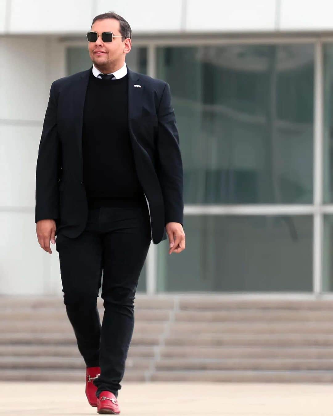 GQのインスタグラム：「Farewell George Santos, Congress’s truest fashionista. The checkered Republican representative has left the House—and a hole in our glamour-starved hearts. Read more about the downfall of a diva at the link in bio.」