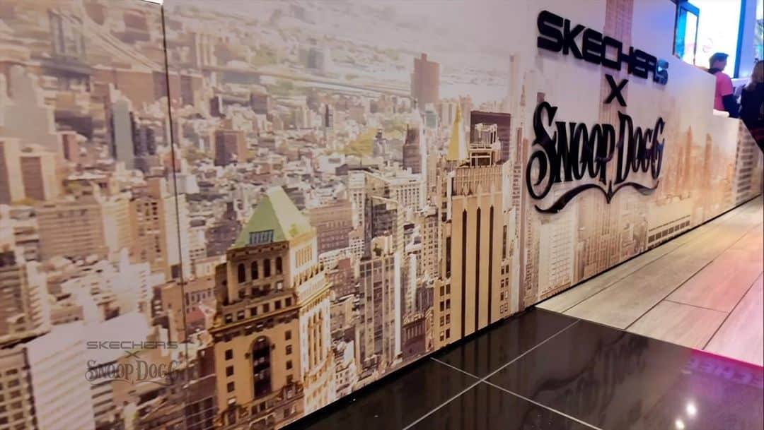 スヌープ・ドッグのインスタグラム：「@skechers 🎥👏🏿🔥🔥🔥 🌎」