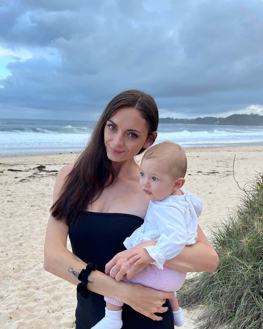 エラ・ネルソンさんのインスタグラム写真 - (エラ・ネルソンInstagram)「A weekend down the coast with my violet 🌥️」12月2日 15時42分 - ellanelson200