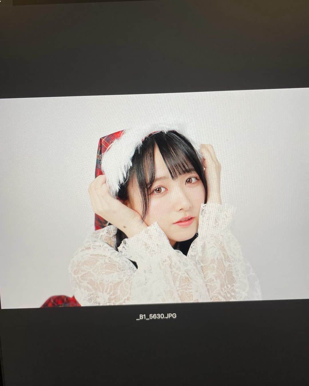 石田千穂さんのインスタグラム写真 - (石田千穂Instagram)「． 今年も🤶🏻 生写真ゲットしてね！」12月2日 16時08分 - chiho_ishida