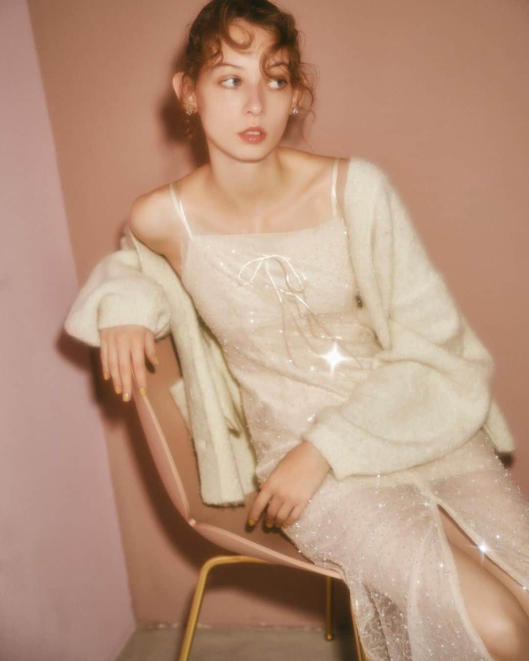 Lily Brownさんのインスタグラム写真 - (Lily BrownInstagram)「.  - L.B CANDY STOCK - 23’ WINTER  オフィシャルオンラインストアにて公開中  💎What’s “LILY BROWN CANDY STOCK" 宝石の持つ煌きと永遠の憧れ、高揚感。 伝統的でクラッシックなビジュー使いを現代にブレイクダウン リュクスな中にもリリーブラウンの個性が輝き出すリッチなビジューライン ⁡ #lilybrown #リリーブラウン #vintage #vintagefeature #lily_brown_candy_stock #lilybrowncandystock #店頭入荷中」12月3日 17時30分 - lily_brown_official