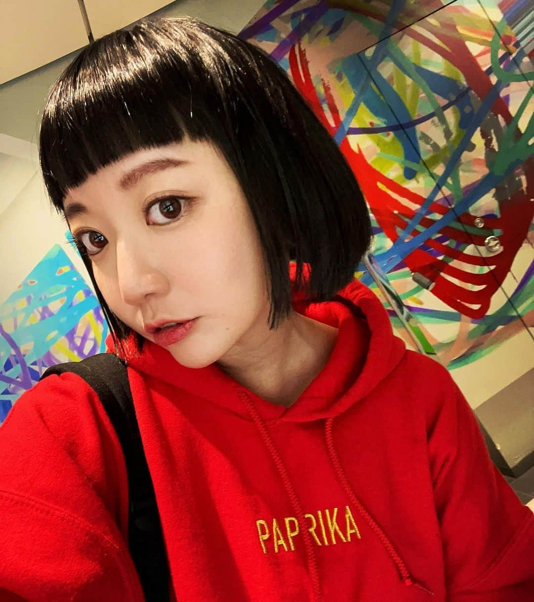 小鳥遊しほのインスタグラム：「✂️✂️✂️  黒にしてからカットだけなのでとても楽ちん  今日もありがとうございました😊 担当：山本さん  #haircut #bobhaircut #bobhairstyles」