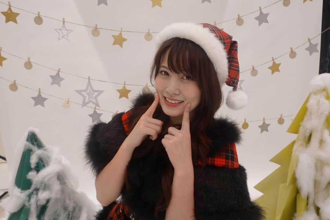 岡部麟のインスタグラム：「🎄🌟」