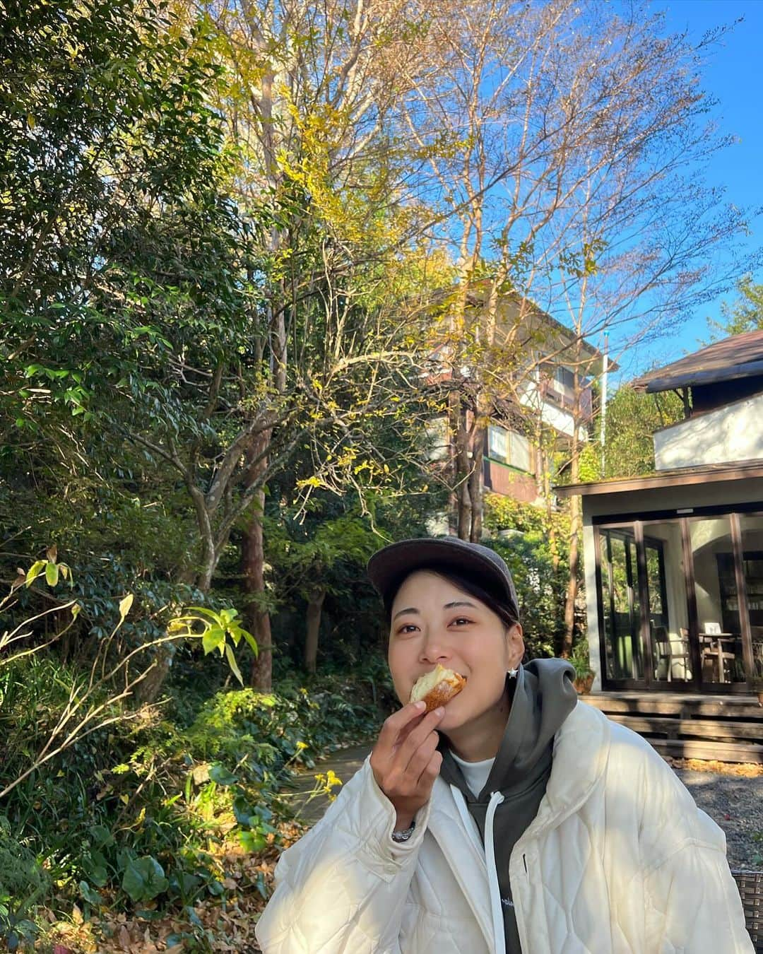 中村優のインスタグラム：「🥐💞🌱」