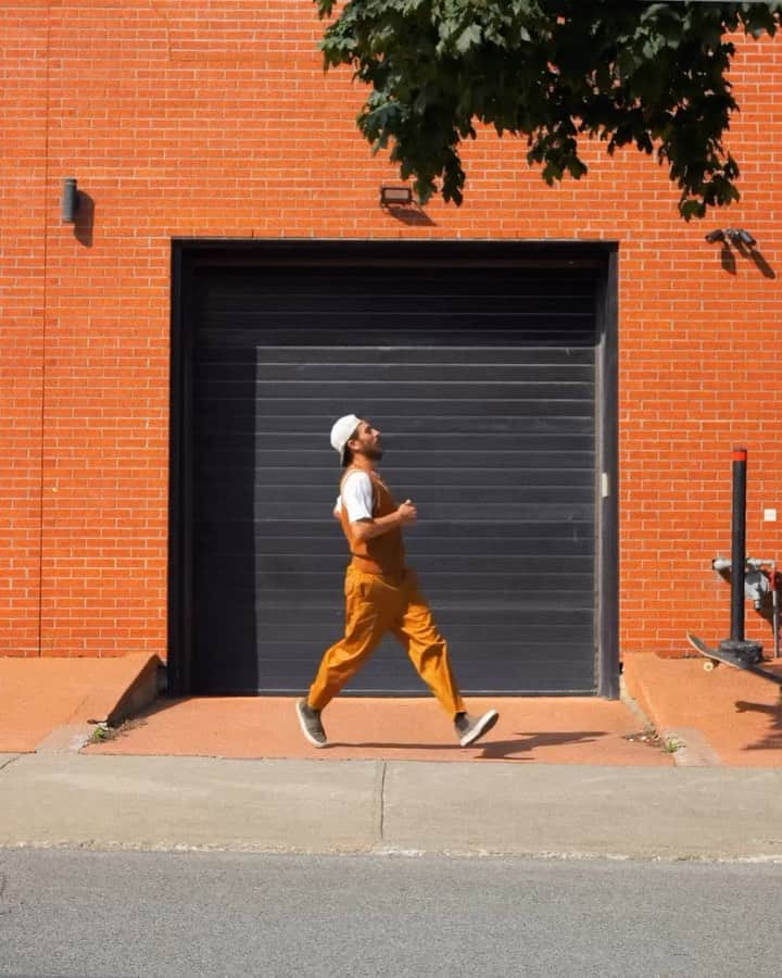 ブリクストンのインスタグラム：「Brixton does Montreal. The full video is now out on YouTube. On a five-day Canadian excursion, our skate union makes the most of the streets of Montreal. Between hurricane warnings, skate park demo’s and fancy dinners with @thinkempire  Video - @bshanss  Song - Birds of Passion by Silk Flowers」
