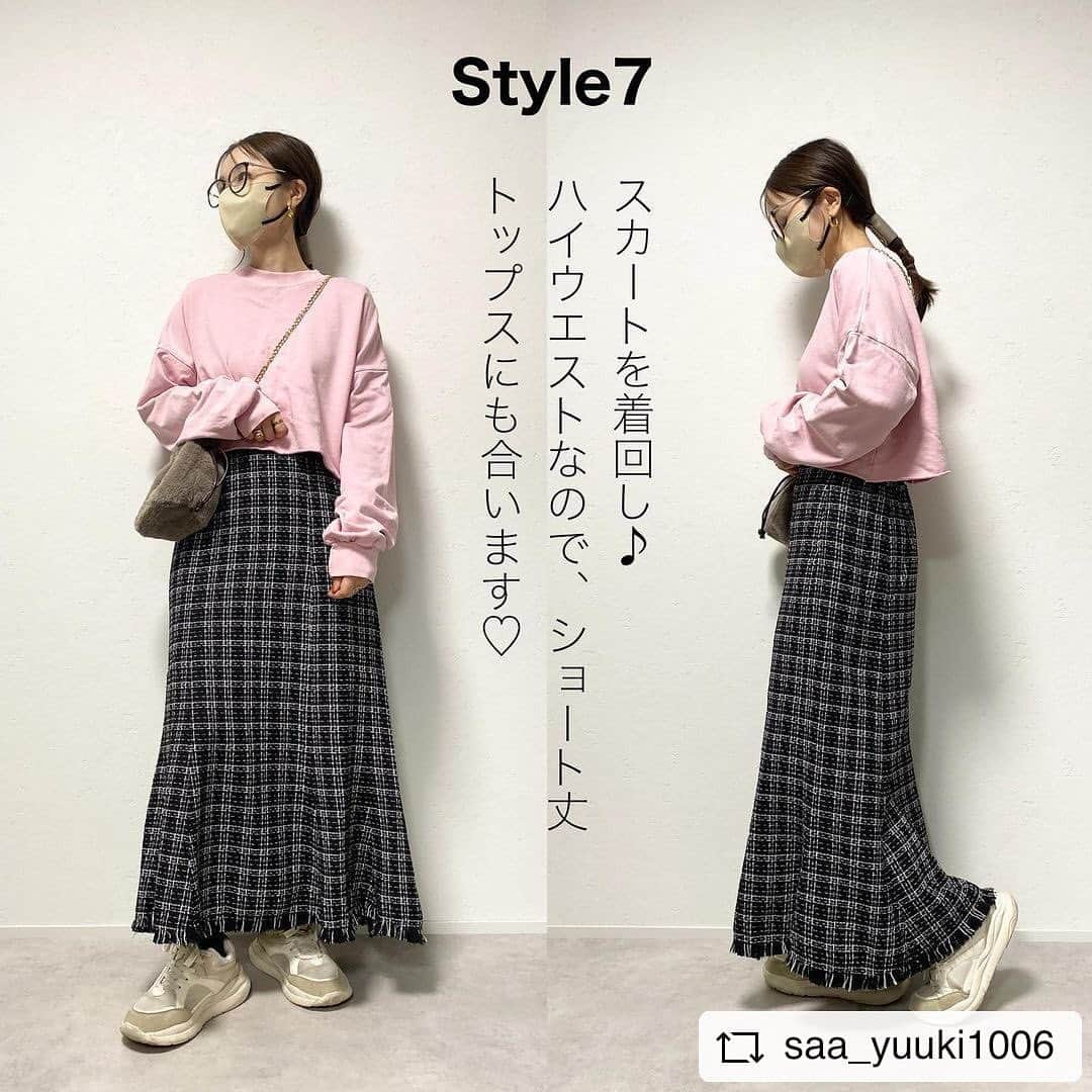 ハニーズ公式さんのインスタグラム写真 - (ハニーズ公式Instagram)「#Repost @saa_yuuki1006   • • • • • • @saa_yuuki1006 さんの投稿です。 素敵な投稿ありがとうございます。  • • • • •  ・ @honeysofficial さんの秋冬アイテムもめちゃくちゃ可愛いのでご紹介💕  ロゴニット、ダウンベスト、マーメイドスカート どれも着回しがきくこれからの季節におすすめなアイテムです😆🫶 ダウンベストは前回のハーフジップニットワンピースに合わせてたやつです❤️これほんとに可愛い🥹💕 他のカラーも可愛いのでぜひチェックしてみて下さい🥰  ✔︎ロゴニット ブラック/M 🏷636-31-1286  ✔︎ファイバーダウンベスト アイボリー/M 🏷673-45-8211  ✔︎マーメイドスカート クロ×オフ/M 🏷573-24-8737  …………………………………………………  #pr #honeys #ハニーズ #ハニーズコーデ #マーメイドスカート #ロゴニット #ダウンベスト #ママコーデ#ママファッション#大人コーデ#大人カジュアル#プチプラコーデ#プチプラファッション#おしゃれさんと繋がりたい#プチプラ好きな人と繋がりたい#男の子ママ#三兄弟ママ#ミディアムヘア」12月2日 9時42分 - honeysofficial