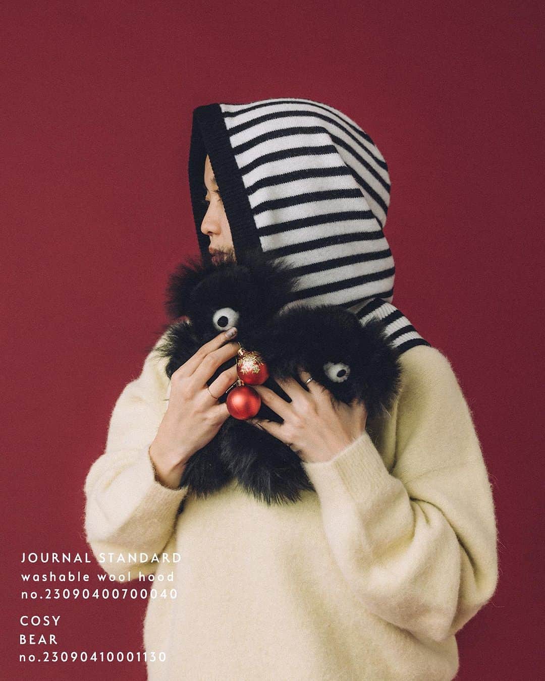 JOURNAL STANDARDさんのインスタグラム写真 - (JOURNAL STANDARDInstagram)「12月になりクリスマスも近づいてきましたね。  JOURNAL STANDARDではお洋服から小物までギフトにぴったりなアイテムを幅広くお取り扱いしております。  今年一年頑張った自分に、家族に、パートナーに… 「大切な人へ」贈るおすすめのギフトをピックアップ致しました。  ぜひチェックしてみてください。  ———  ■カシミヤストール ¥19,800 tax included No.23098400800030  ■【adidas Originals/アディダスオリジナルス】SUPERSTAR LUX JS EXCLUSIVE ¥19,800 tax included No.23093410001730  ■ワイドリブネックウォーマー ¥11,000 tax included No.23090400904030  ■DELSOL EL MARE ALPACA M ¥6,200 tax included 23090410000730  ■DELSOL EL MARE ALPACA S ¥5,200 tax included 23090410000630  ■COSY DOG ¥6,300 tax included 23090410001230  ■【TOV/トーヴ】BUFF BODY：ボディバッグ ¥28,600 tax included 23092410006830  ■【WILLIAM BRUNTON/ウィリアム ブラントン】CASHMERE リブアームウォーマー ¥9,900 tax included 23090410000130  ■【CORSO ROMA 9/コルソローマノーヴェ】ロングブーツ ¥37,400 tax included 23093410003630  ■【CORSO ROMA 9 / コルソローマノーヴェ】ショートブーツ ¥26,400 tax included 23093410003530  ■【ARTESANOS/アルテサノス】チェーンローファー ¥26,180 tax included 23093410004930  ■フォックスアルパカファープルオーバー ¥19,800 tax included 23080400329040  ■【THE NORTH FACE/ザ・ノース・フェイス】 MINI NUPTSE JACKET:キーホルダー ¥4,950 tax included 23091410000030  ■ウォッシャブルウールフード ¥8,800 tax included 23090400700040  ■COSY BEAR ¥6,300 tax included 23090410001130  ———  #ジャーナルスタンダード #レディースファッション #ベイクルーズ #大人コーデ  #冬服#冬物#冬コーデ#大人コーデ#30代コーデ#40代コーデ#クリスマス#クリスマスギフト#クリスマスプレゼント#カシミヤストール#adidasOriginals#アディダス#ネックウォーマー#DELSOL#アルパカ#TOV#冬バッグ#ローファー#THENORTHFACE#ザノースフェイス」12月2日 10時02分 - journalstandard.jp