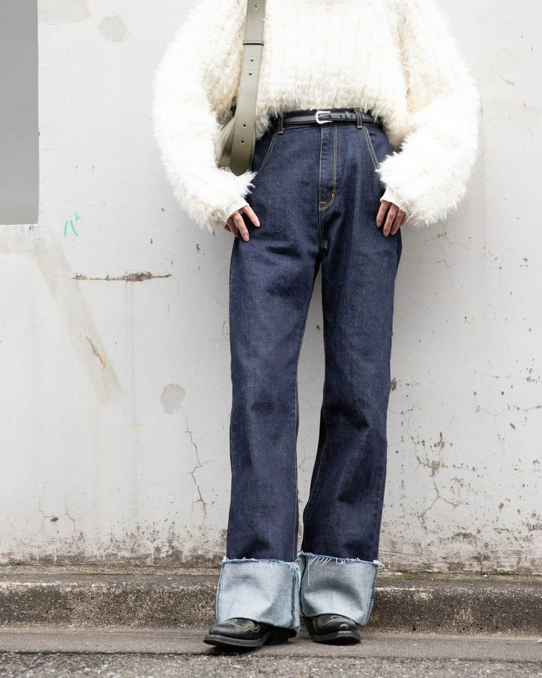 Fashionsnap.comさんのインスタグラム写真 - (Fashionsnap.comInstagram)「Name: 晶⁠ Age: 26⁠ Occupation: モデル⁠ ⁠ Tops #TELOPLAN⁠ Pants #MECRE⁠ Bag #Elleme⁠ Shoes #GANNI⁠ ⁠ Photo by @onokoro0710⁠ ⁠ #スナップ_fs #fashionsnap #fashionsnap_women」12月2日 10時00分 - fashionsnapcom