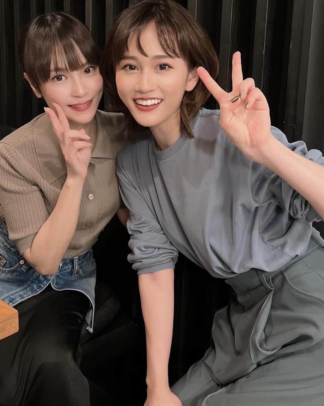 清川あさみさんのインスタグラム写真 - (清川あさみInstagram)「The children's connection connected us. The smiles on the children's faces make me the happiest. I am happy to share it with my mom friends.  実はママ友🤱🏻前田敦子ちゃん！  子供達の繋がりが私達を繋いだ。  こんな再会あるんだ、、AKBとのお仕事以来かな？ あっちゃんと子供の話をするとはあの時思わなかったし、 一緒にUSJに行くとも想像してなかったよ😆  実は久々に再会させてくれたのは子供達。 遊んでたの~紹介されたらママがあっちゃんで😂  そんな子供達のママ皆んなと子供達とのお出かけは楽しすぎました✨子供の笑顔が1番嬉しい、そんな仲良しなママ友達3人でそれを分かち合えて幸せだし、皆んなでワイワイと本当に良い時間でした。  相変わらずのユニバーサルスタジオジャパンの人気ぶりに圧倒されながらお馴染みマリオの世界を堪能してきました！  私が被ってるのは新作のSNOOPYの帽子です🧢何にでも合うので便利です、是非！  #子供達大喜び  #前田敦子　ちゃんずっと変わらない✨ #mykidsfriends  #子育てママ  #いつかのごはん  #4kids  #usjコーデ  #ユニバ #ユニバーサルスタジオジャパン  @universal_studios_japan  @atsuko_maeda_official」12月2日 10時04分 - asami_kiyokawa