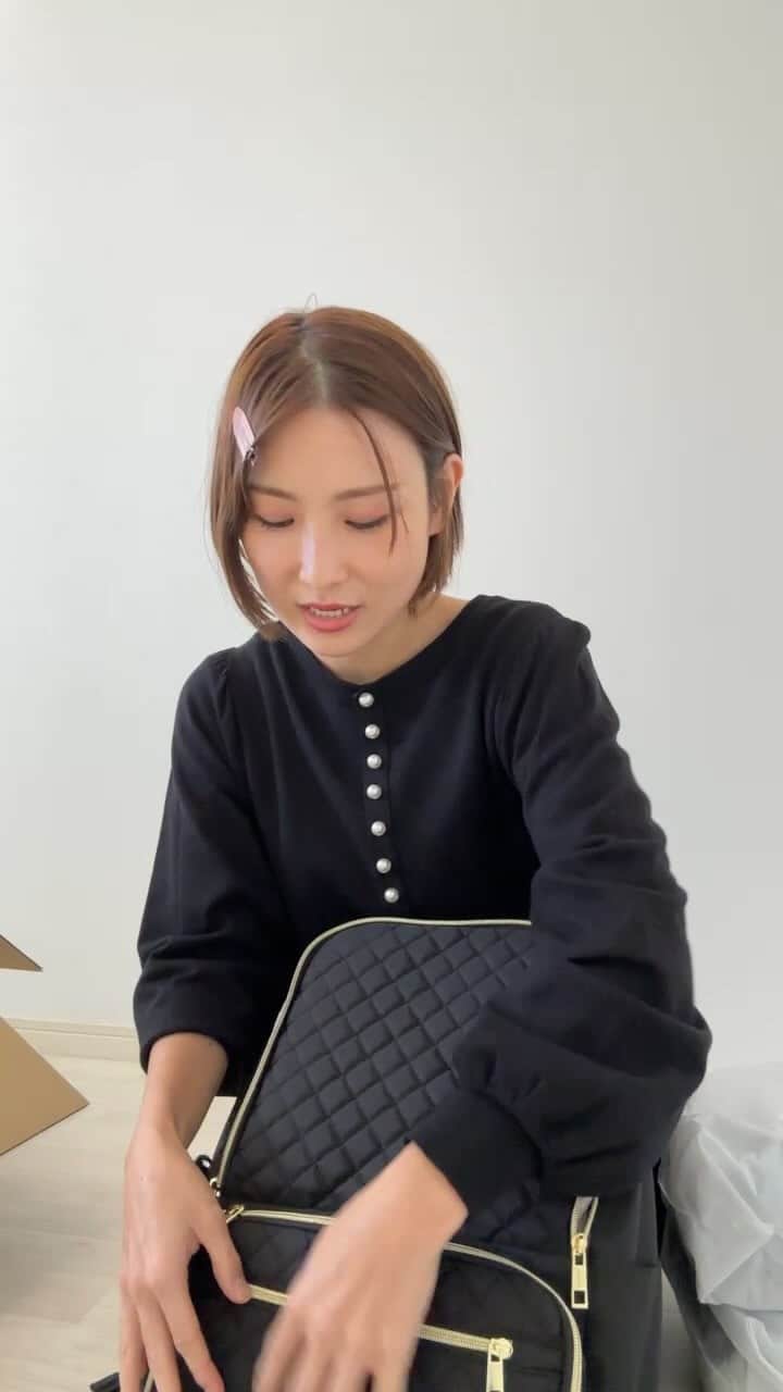 伊藤春香のインスタグラム：「コラボリュックが届いた！！開封‼️」