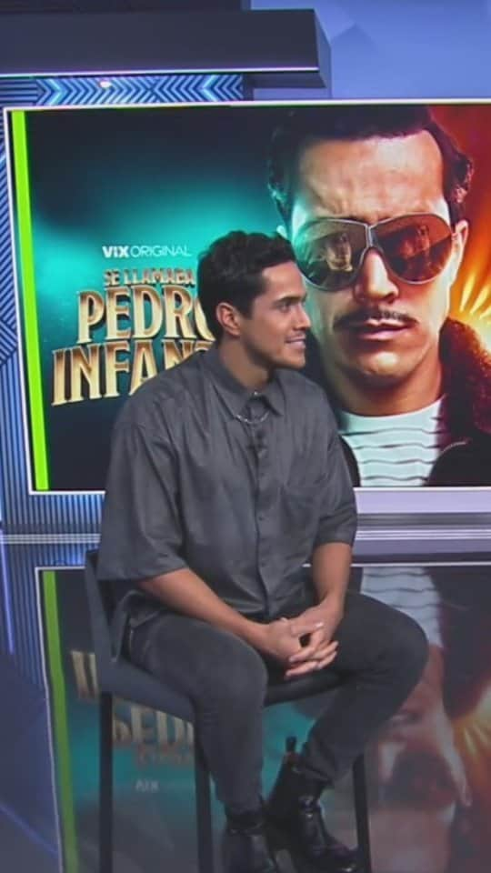 Primer Impactoのインスタグラム：「🗣️ "Estaba viviendo la mayor bendición de mi vida junto con lo peor de mi vida": el actor @_mariomoran protagoniza la nueva serie "Se llamaba Pedro Infante" y habla con @michellegalvantv de lo que fue trabajar en este proyecto cuando atravesaba por un difícil momento personal.  📺  Más en Primer Impacto a las 5pm/ 4C de lunes a viernes por @univision   #mariomoran #pedroinfante #serie #sellamabapedroinfante #PrimerImpacto」