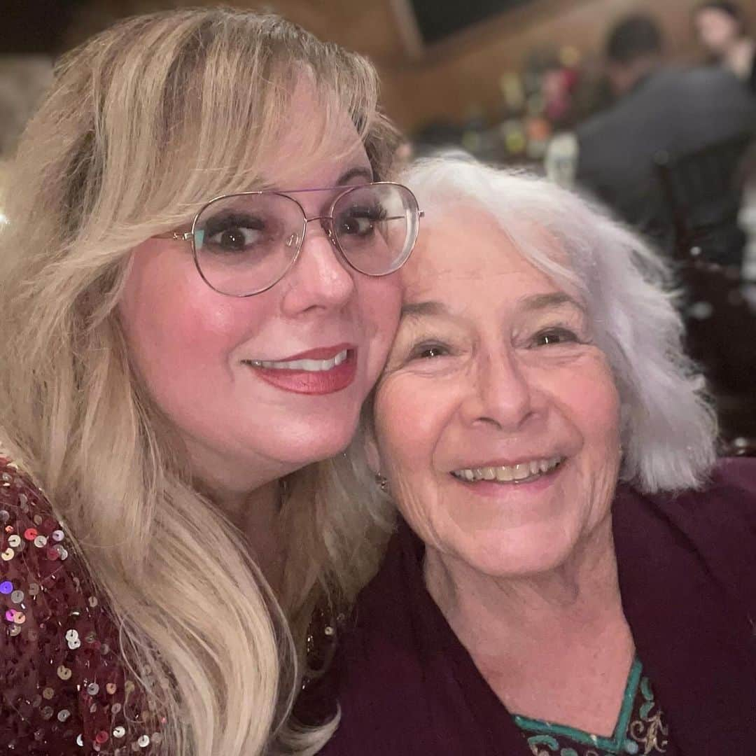 カーステン・ヴァングスネスのインスタグラム：「My brilliant, kind, funny, irreverent, flexible, vibrant mother was born today. She is really getting the hang of this human journey - including but not limited to- taking classes, learning languages, volunteering, reading alllll of the books, painting, writing, yoga-ing on and on and on. My sister, my nieces and I are so fortunate we have her to learn how to make good trouble and stay curious. She stalks my instagram so I know she’ll see this. Thank you mom for being smart and strong and spectacular.」