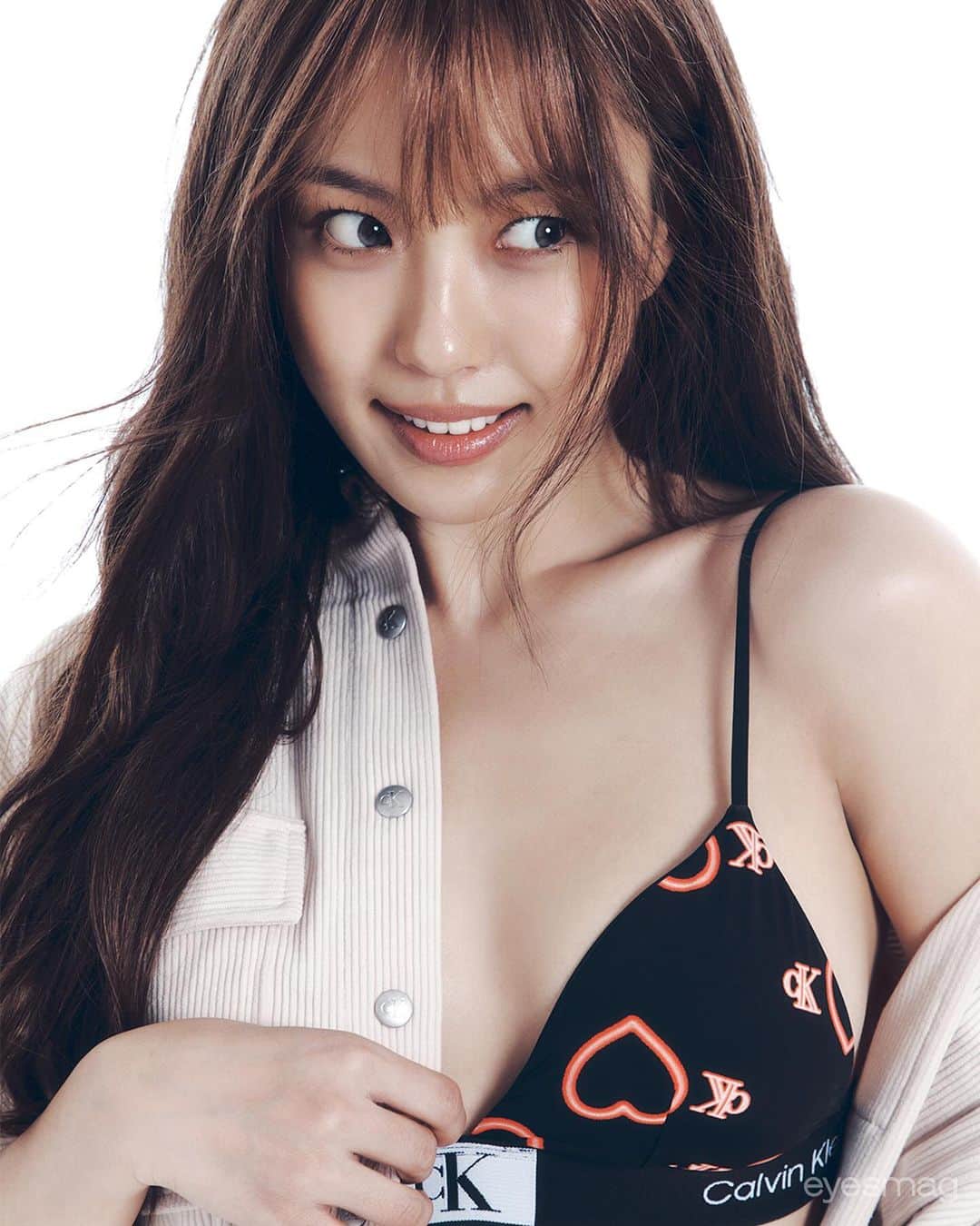 コ・ミンシさんのインスタグラム写真 - (コ・ミンシInstagram)「@calvinklein   ♥️  @eyesmag   #광고 #CKforU  #CalvinKlein #캘빈클라인언더웨어 #캘빈클라인 #eyesmag」12月2日 11時45分 - gominsi