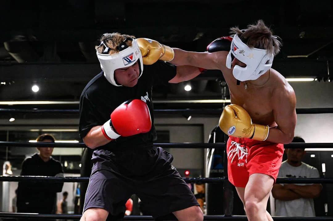 武尊さんのインスタグラム写真 - (武尊Instagram)「Sparring🥊🇹🇭🔥 @tryhardgym」12月2日 17時15分 - k1takeru