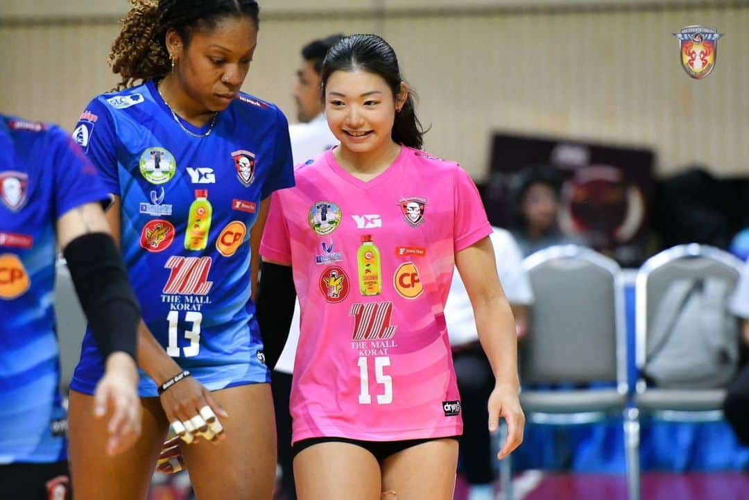 井上琴絵さんのインスタグラム写真 - (井上琴絵Instagram)「🇹🇭❤ . 15.11.23 (Wed) 🌟🌟🌟 vs Nakornnon . @nakhonratchasima_vc #Nakhonratchasimavc #Nakhonratchasimaqmincvc#catdevil🐱 #volleyball#Libero#ThailandLeague#🇹🇭」12月2日 17時19分 - kotoe.i15