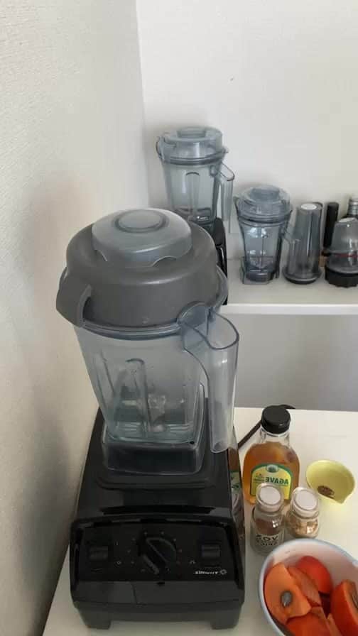 Vitamix Japanのインスタグラム：「時短で作る柿のホットスムージー」