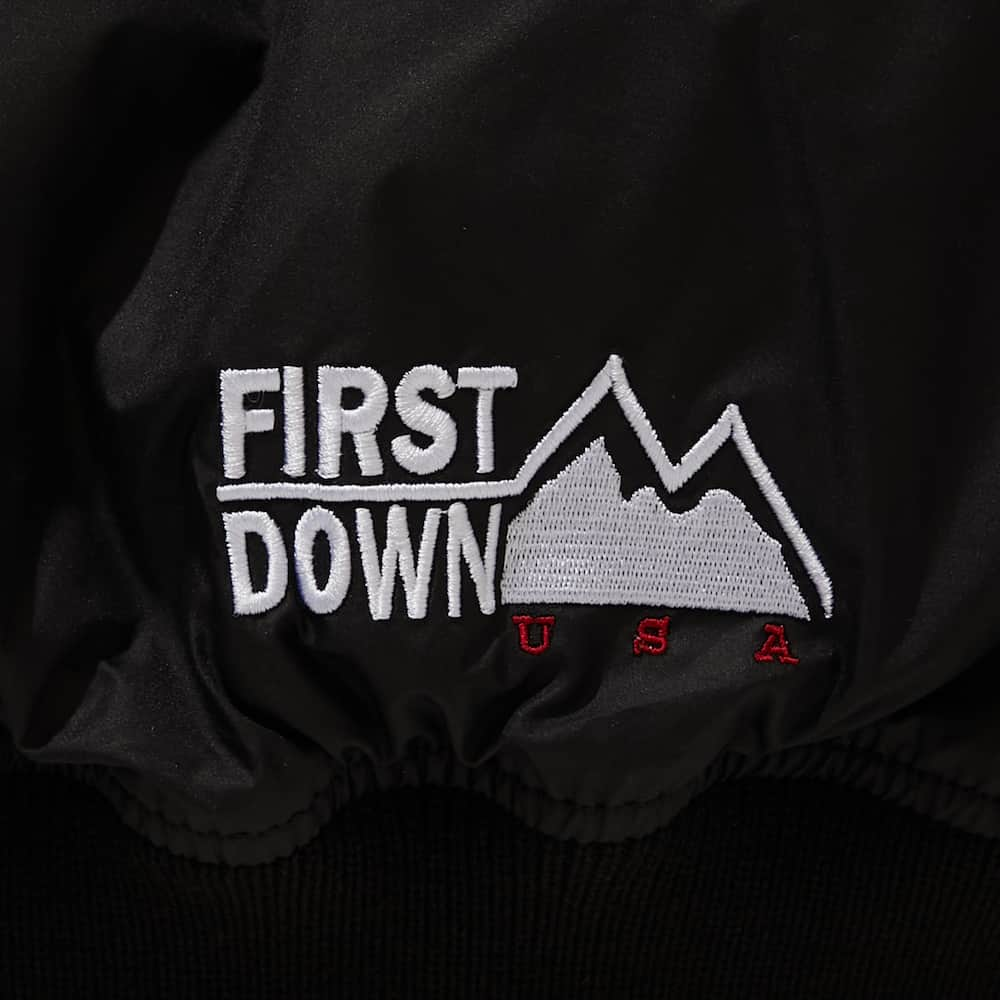 ビリオネア・ボーイズ・クラブさんのインスタグラム写真 - (ビリオネア・ボーイズ・クラブInstagram)「BILLIONAIRE BOYS CLUB x FIRSTDOWN EMBROIDERED LOGO B-3 DOWN JACKET MICROFT® . Available at BILLIONAIRE BOYS CLUB / ICECREAM TOKYO & ONLINE STORE. . BILLIONAIRE BOYS CLUB / ICECREAM TOKYO 〒150-0001 東京都渋谷区神宮前4-25-1 ライサ1F-C TEL：03-5770-0018 . . BILLIONAIRE BOYS CLUB / ICECREAM ONLINE STORE http://billionaireboysclub-store.jp . . ※店舗により一部お取り扱いがない場合がございますので 各店舗へご確認いただきご来店ください。  #BILLIONAIREBOYSCLUB #FIRSTDOWN #ICECREAM #PHARRELL #PHARRELLWILLIAMS #BBCICECREAM #Harajuku #Tokyo #Japan」12月2日 12時00分 - bbcicecream_jp