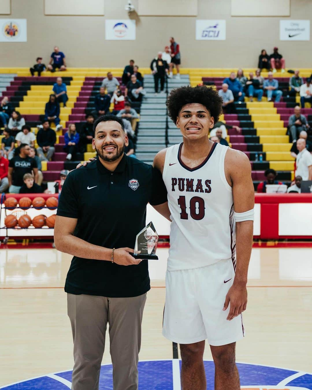 USA Basketballのインスタグラム：「Congratulations Koa Peat for be named the 2023 USA Basketball Male Athlete of the Year! 🇺🇸 #usabawards #HoophallWest」