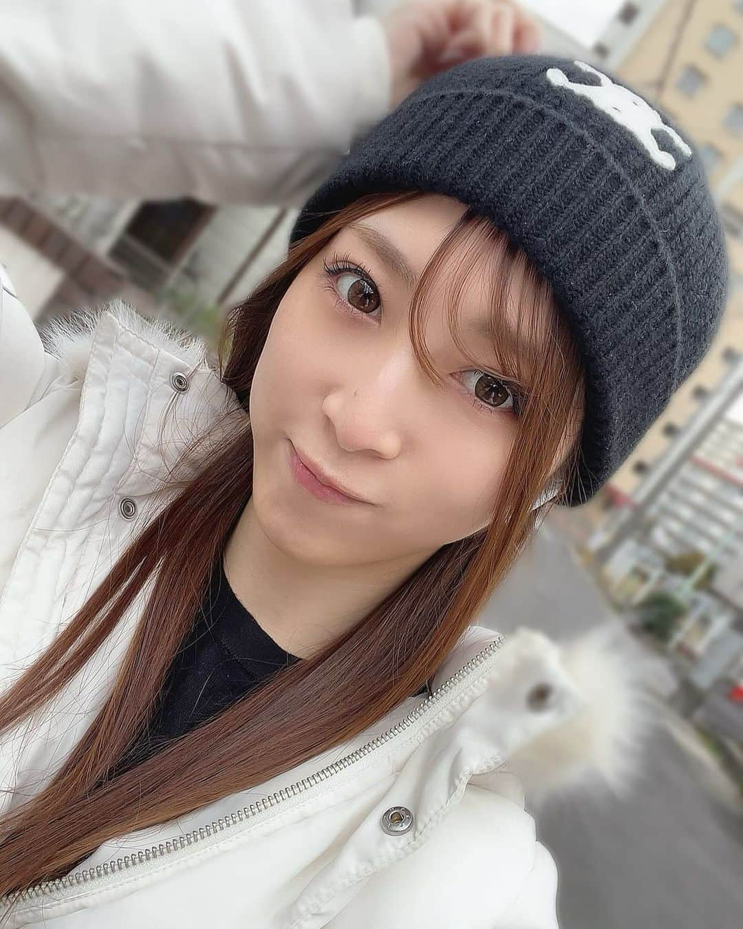 宇野栞菜（阿部栞菜）のインスタグラム：「うれちい誕生日プレゼント🥰💓  ありがとうございます🥰  @ayaka_tomoda0914  好きぴ😏🫰💓」