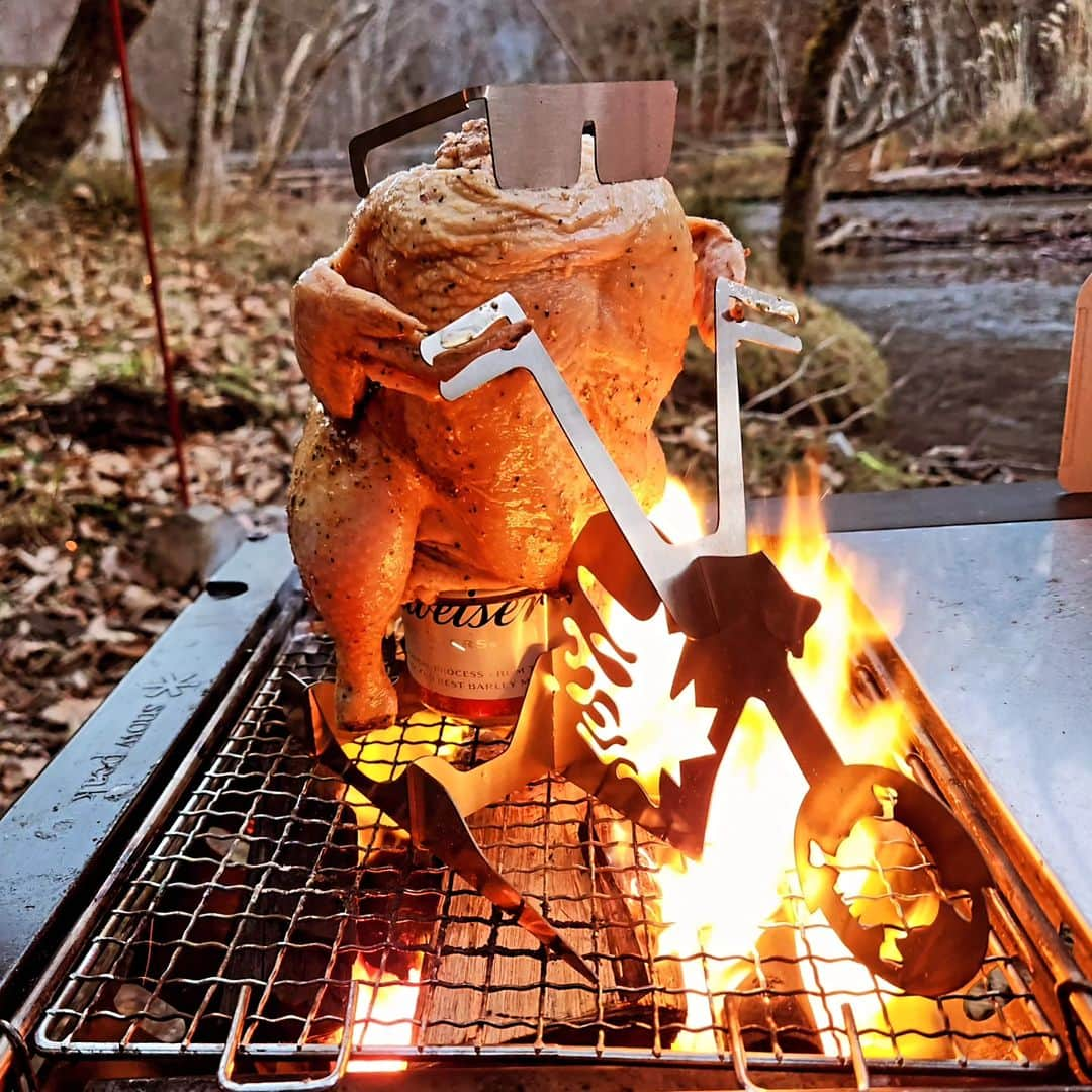 石田政博さんのインスタグラム写真 - (石田政博Instagram)「BEER CHICKEN.  #camp #ビアチキン」12月2日 13時43分 - markunv