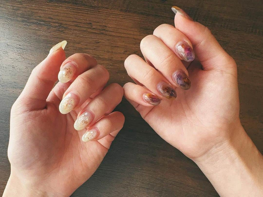 Shizukaのインスタグラム：「November🍂 Asymmetry Nail.  #DreamShizuka #Shizuka_Nail」