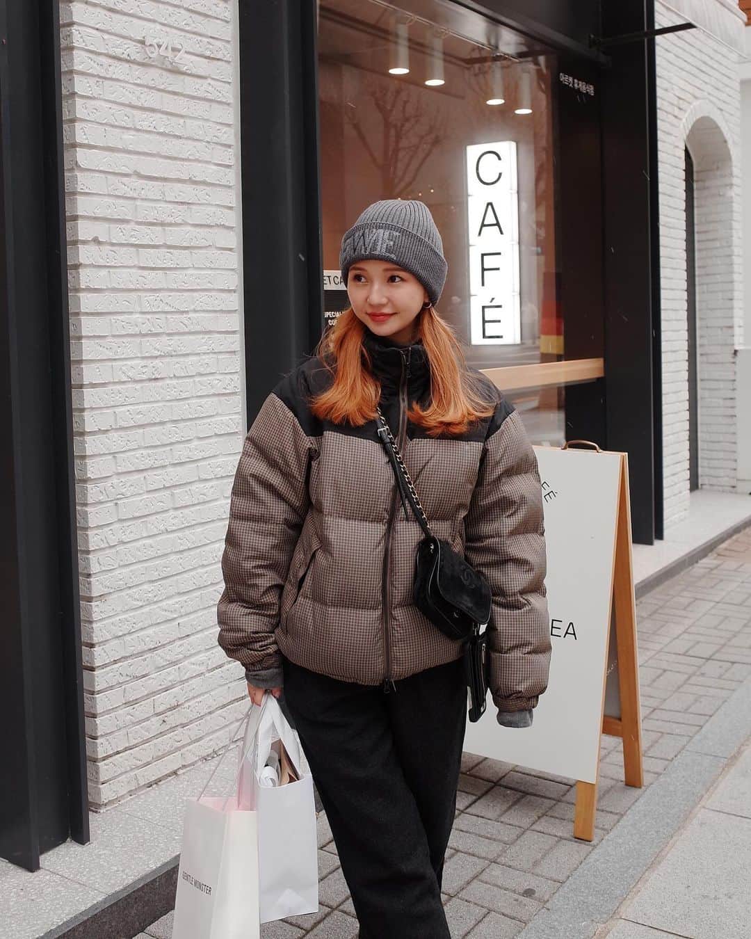 宮崎絹子さんのインスタグラム写真 - (宮崎絹子Instagram)「韓国ほんとーーーにさむかった❄️🇰🇷 防寒対策必須です◎」12月2日 13時56分 - babykiy