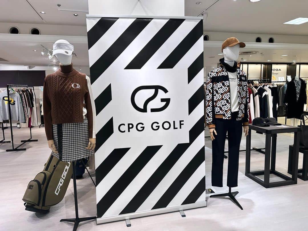 坂之下侑子さんのインスタグラム写真 - (坂之下侑子Instagram)「✨京都高島屋様✨  CPG GOLF👚🩵💙  人気のダウンやセーターもありますので、この機会に是非✨✨  お待ちしております🥰❣️  #cpggolf#ゴルフウェア#京都高島屋#ポップアップ」12月2日 14時00分 - yukiko_s0403