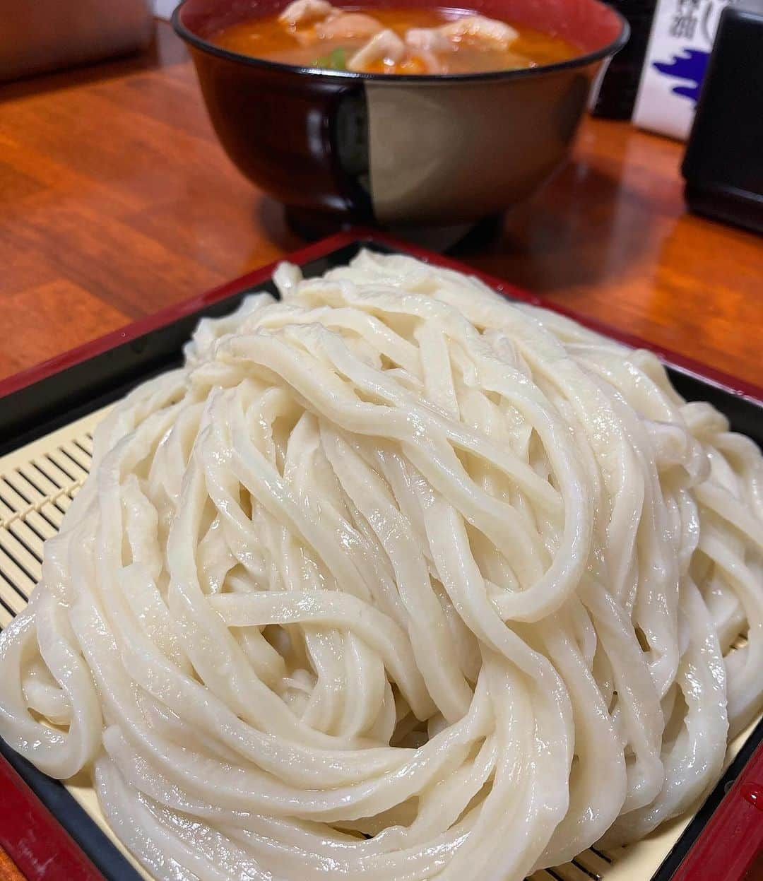 浜亮太さんのインスタグラム写真 - (浜亮太Instagram)「前橋【どすこいうどん浜ちゃん】に御来店頂き有り難うございました！ 12/3(日)は！  昼11:30〜14:00 夜18:00〜21:00 ☆20:00ラストオーダー (うどんがなくなり次第終了)  宜しくお願い致します🤲  #浜亮太  #前橋  #どすこいうどん浜ちゃん  #手打ちうどん」12月2日 14時48分 - hama.2964