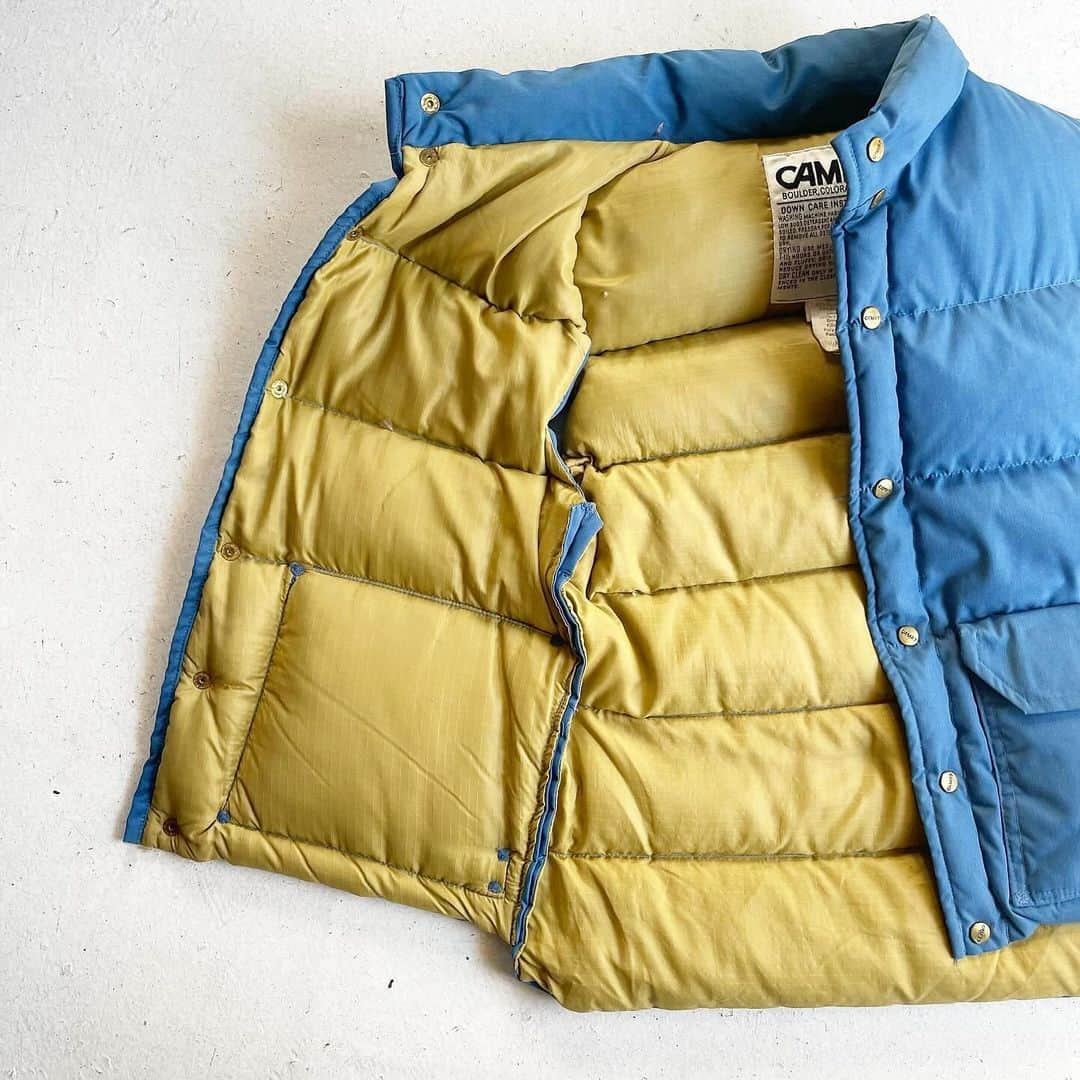 DROP...vintage select shopさんのインスタグラム写真 - (DROP...vintage select shopInstagram)「1970s CAMP7 Down Vest Blue×beige  良いバイカラーです🌎」12月2日 15時00分 - tokyo_drop