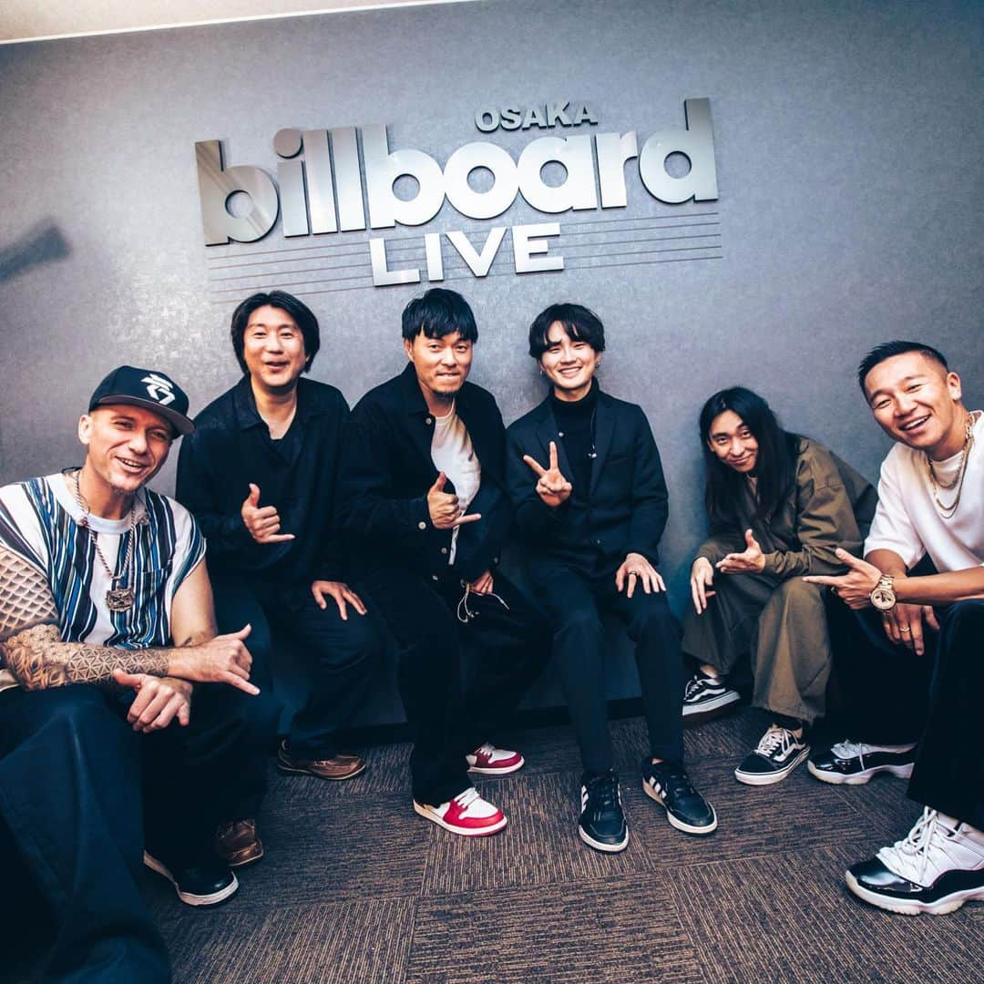 Def Techさんのインスタグラム写真 - (Def TechInstagram)「Def Tech “The Timeless Summer” Billboard Live 2023   Thank you OSAKA!!!! See you next time!!  [公演日時] 2023年12月1日(金) Billboard大阪 [1st] 開場17:00 開演18:00 [2nd] 開場20:00 開演21:00  2023年12月3日(日) Billboard東京 [1st] 開場15:00 開演16:00 [2nd] 開場18:00 開演19:00  2023年12月15日(金) Billboard横浜 [1st] 開場17:00 開演18:00 [2nd] 開場20:00 開演21:00  [出演] Shen @shen037  Micro @microfromdeftech  Nagacho @nagacho_gt  熊井吾郎 @kumaigoro  磯貝一樹 @kazuki_isogai  草田一駿 @kazutoshisohta  @dubmasterx  Photo｜ @umi_hayato   #DefTech #Billboard #TheTimelessSummer  [Official Goodsラインナップ] https://deftech.jp/2023billboardgoods/」12月2日 15時08分 - deftech